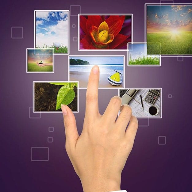 hand clicking small photos